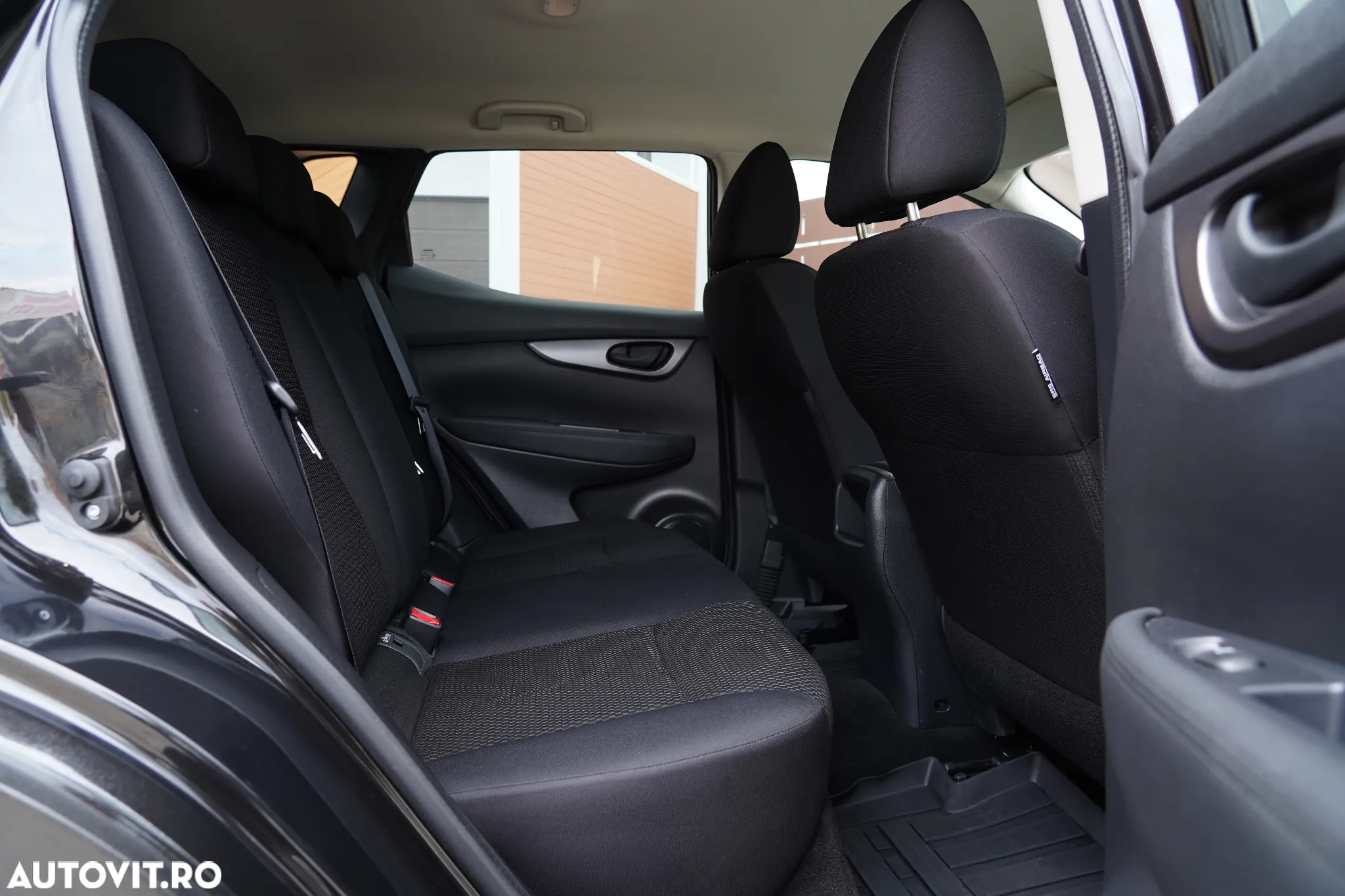 Nissan Qashqai 1.5 DCI N-CONNECTA - 9