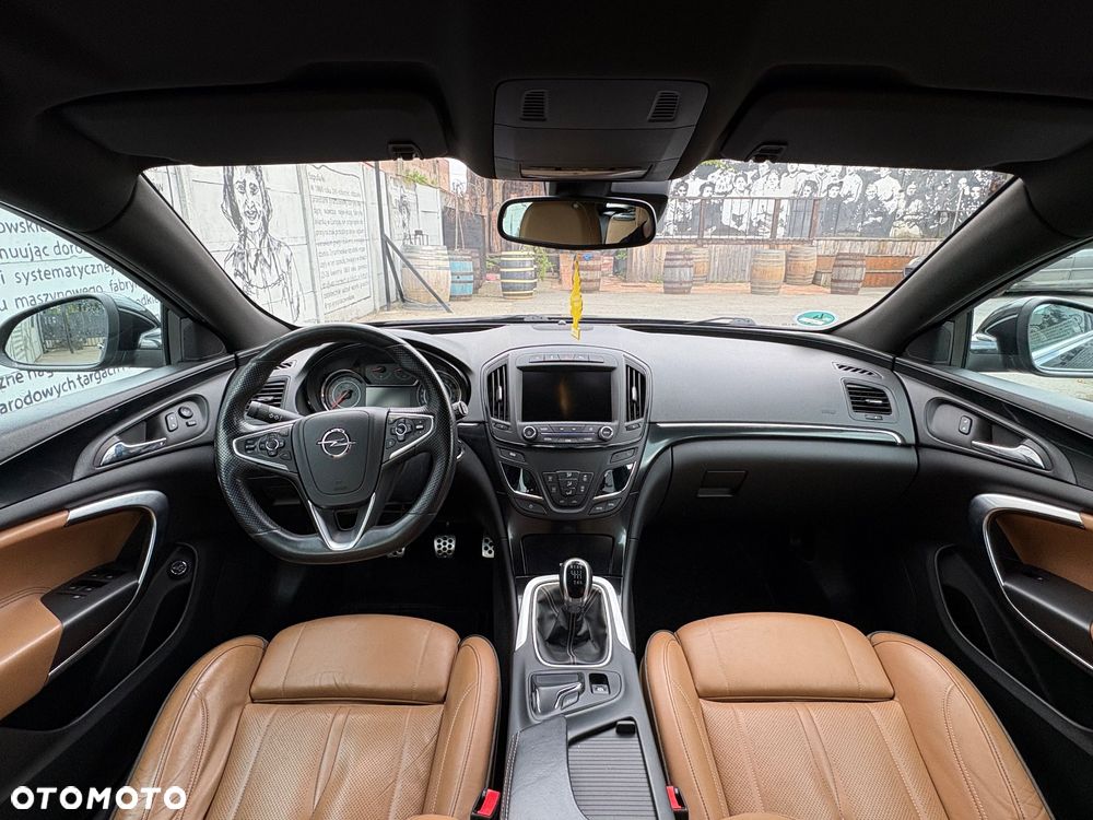 Opel Insignia - 11
