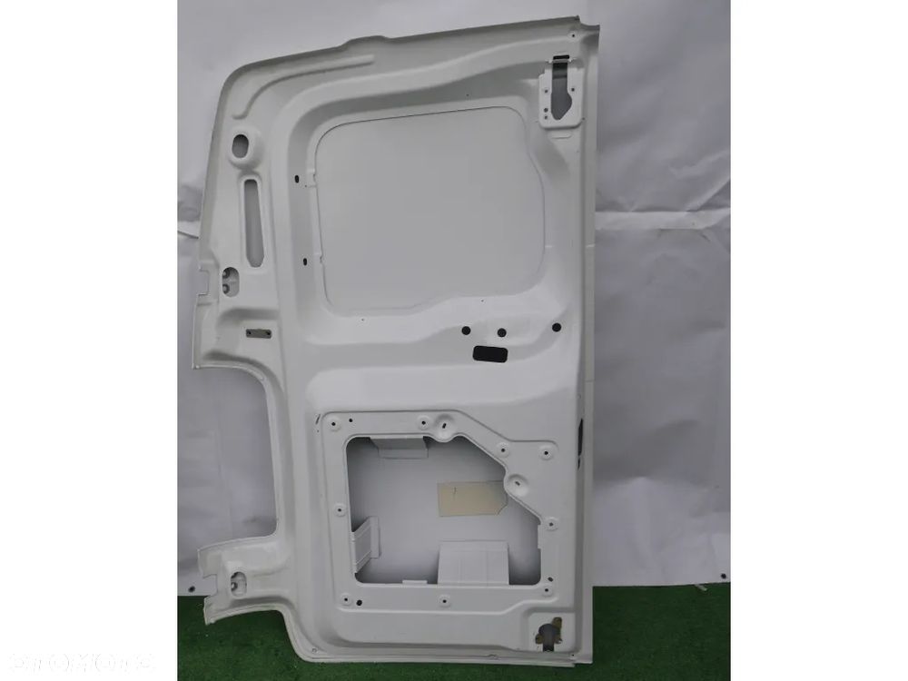 DRZWI PRAWE TYŁ TYLNE CITROEN JUMPY 3 III PEUGEOT EXPERT 3 III  PROACE 3 VIVARO IV TRAVELLER - 8