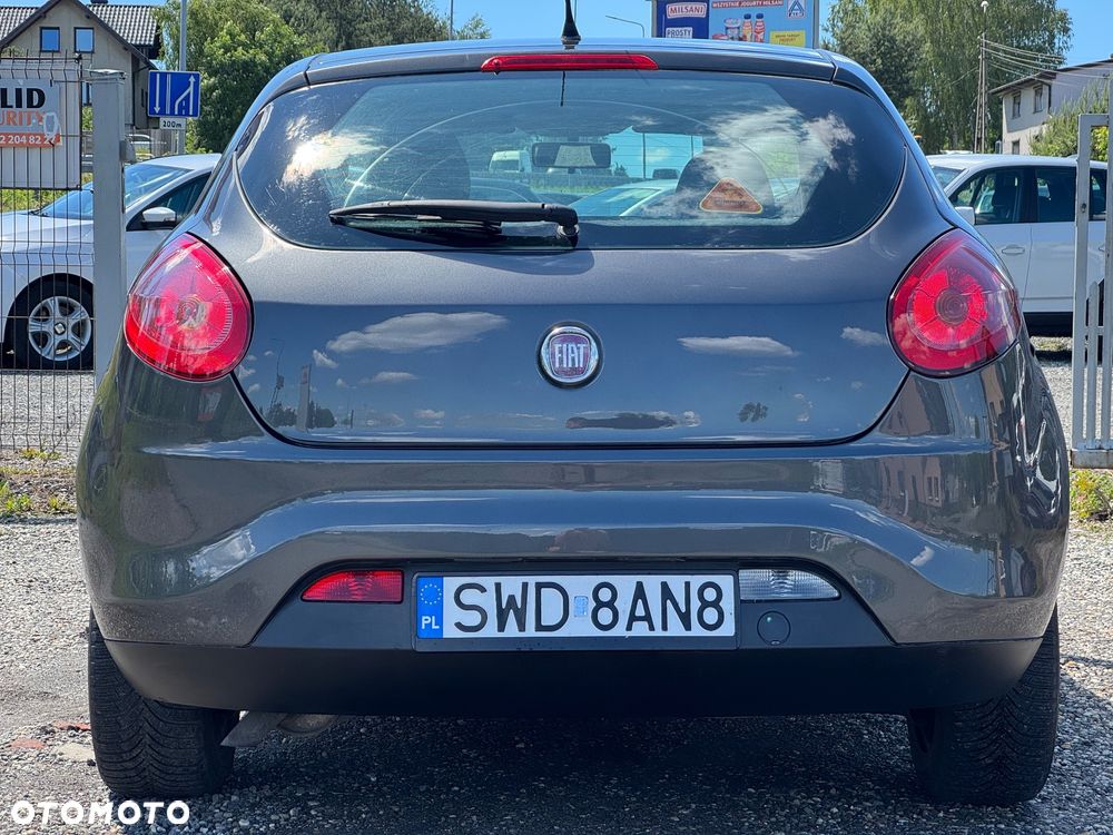 Fiat Bravo 1.4 16V Estiva Plus - 11