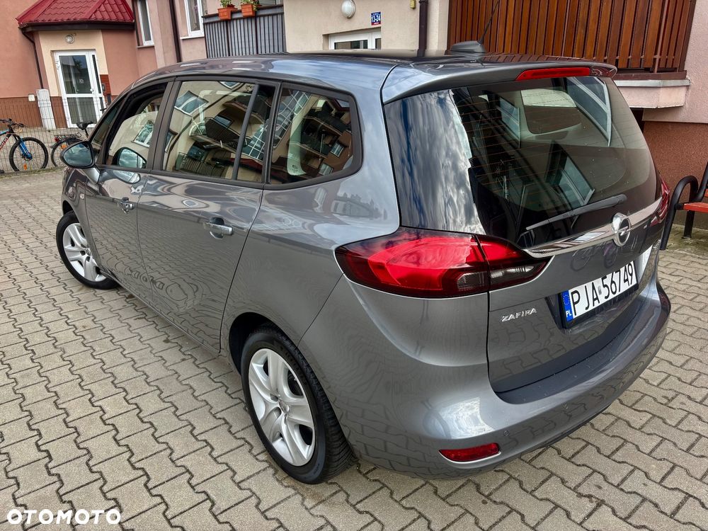 Opel Zafira - 17