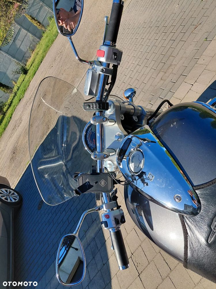 Suzuki Boulevard - 17