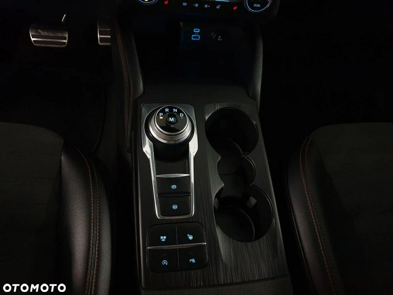 Ford Kuga 2.0 EcoBlue 4x4 ST-LINE X - 33