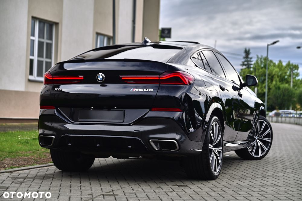 BMW X6M - 21