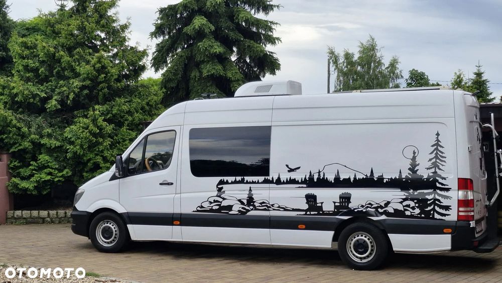 Mercedes-Benz Sprinter - 1