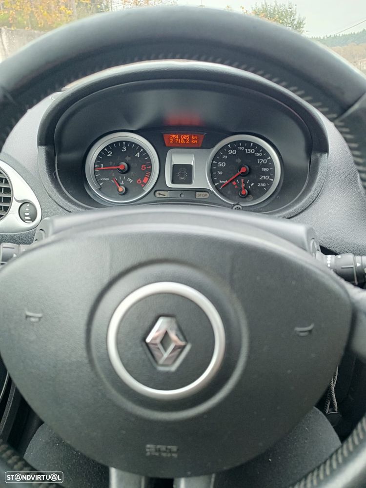 Renault Clio 1.5 dCi Dynamique S - 5