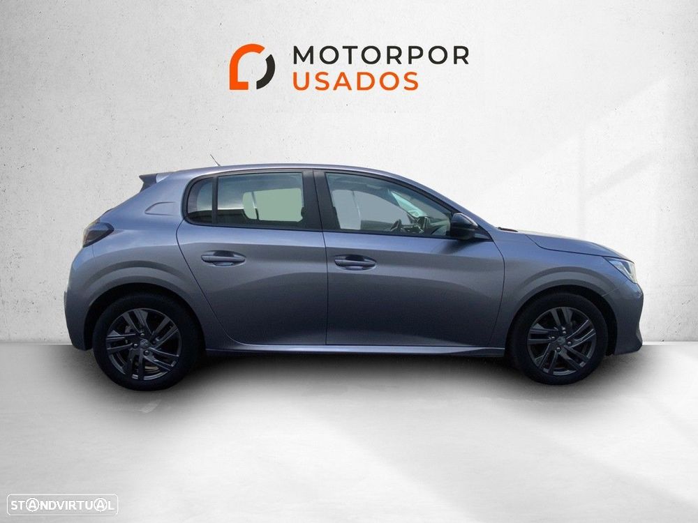 Peugeot 208 - 4