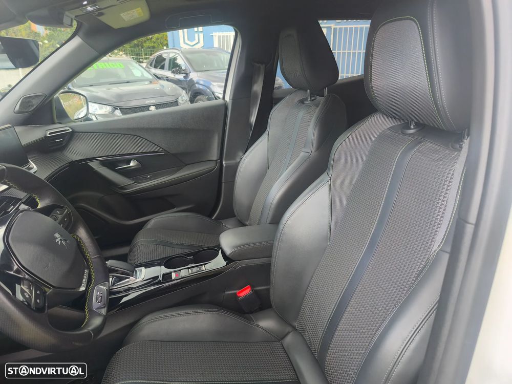 Peugeot e-2008 GT - 7