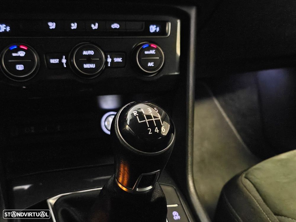 VW Tiguan 2.0 TDI Highline - 17