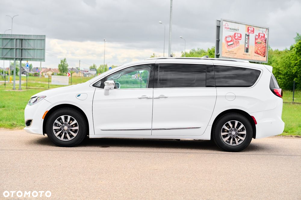 Chrysler Pacifica - 6