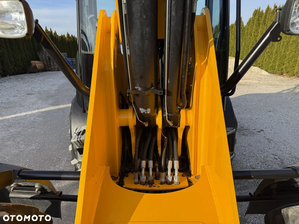 JCB TM 220 AGRI TELESKOP / 2016 ROK / TELESKOP / MAŁE GABARYTY / PIĘKNA / ZADBANA / SPROWADZONA Z NIEMIEC / PIĘKNIE UTRZYMANA / ORYGINAŁ / 180 300 310 320 330 Schaffer - 39