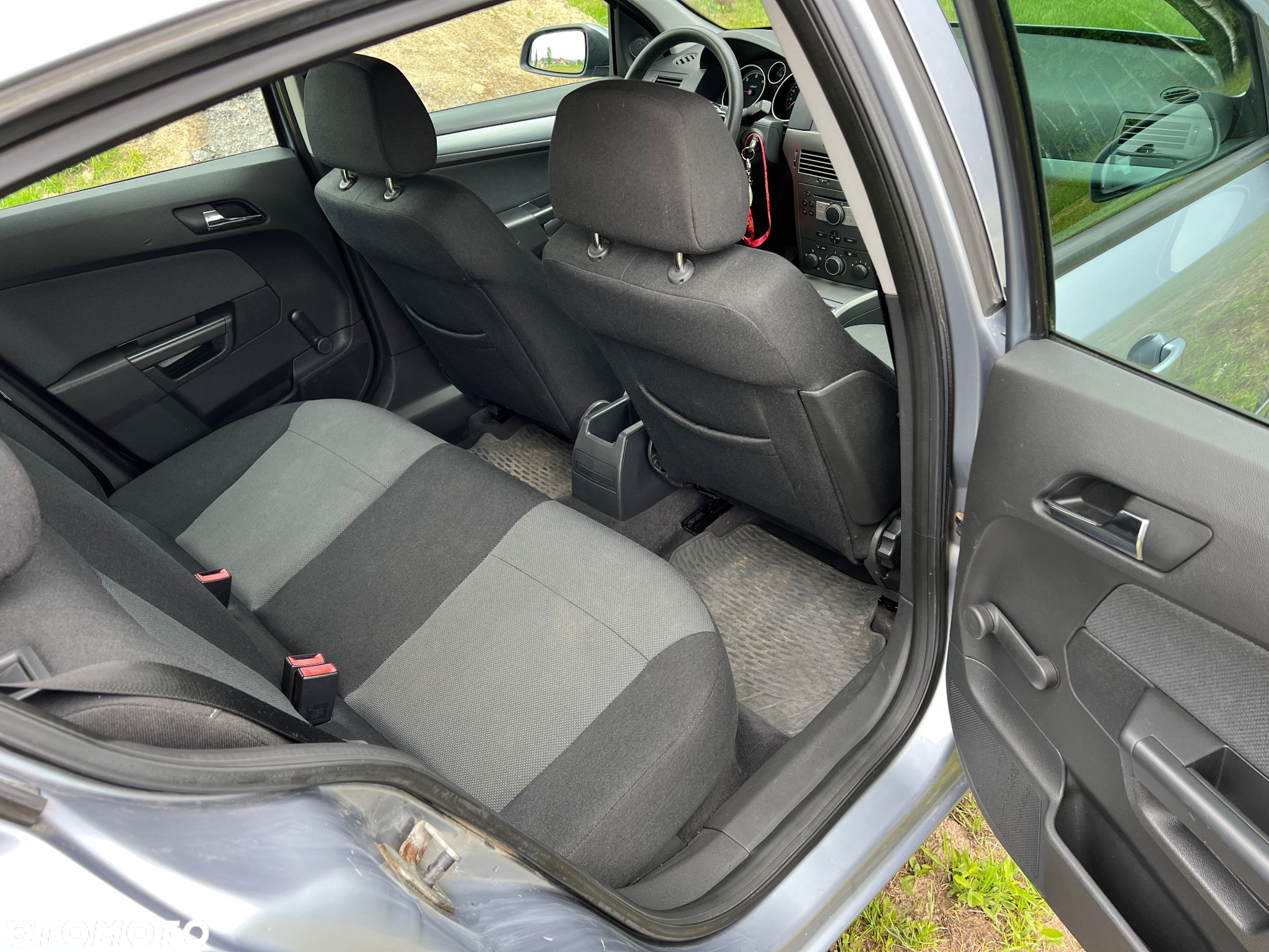 Opel Astra 1.9 CDTI DPF Edition - 11