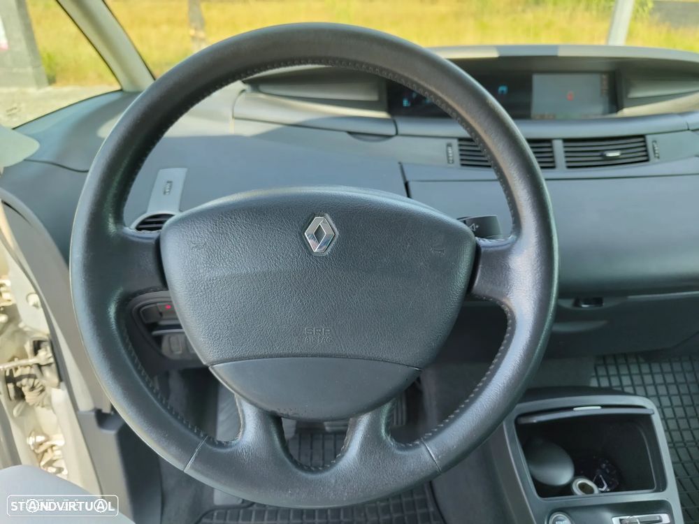 Renault Grand Espace 2.0 dCi SE Tech-Road 7L - 9