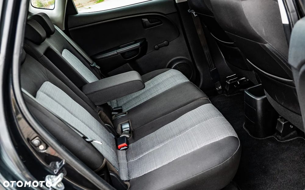 Kia Venga 1.4 L - 22