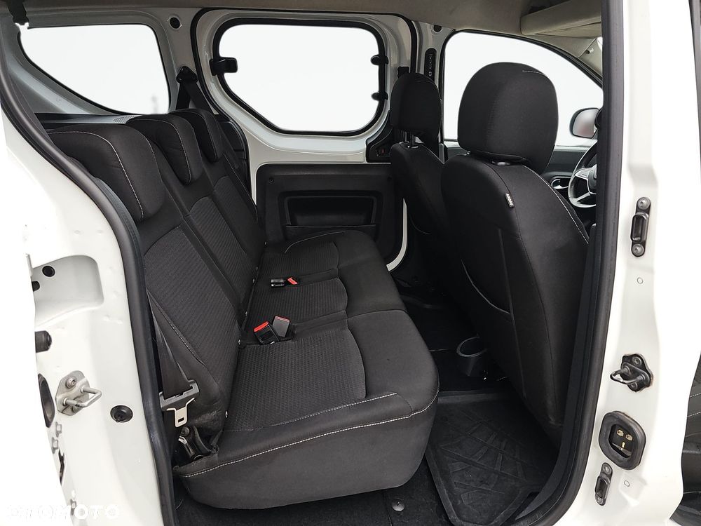 Dacia Dokker 1.5 Blue dCi Laureate - 16