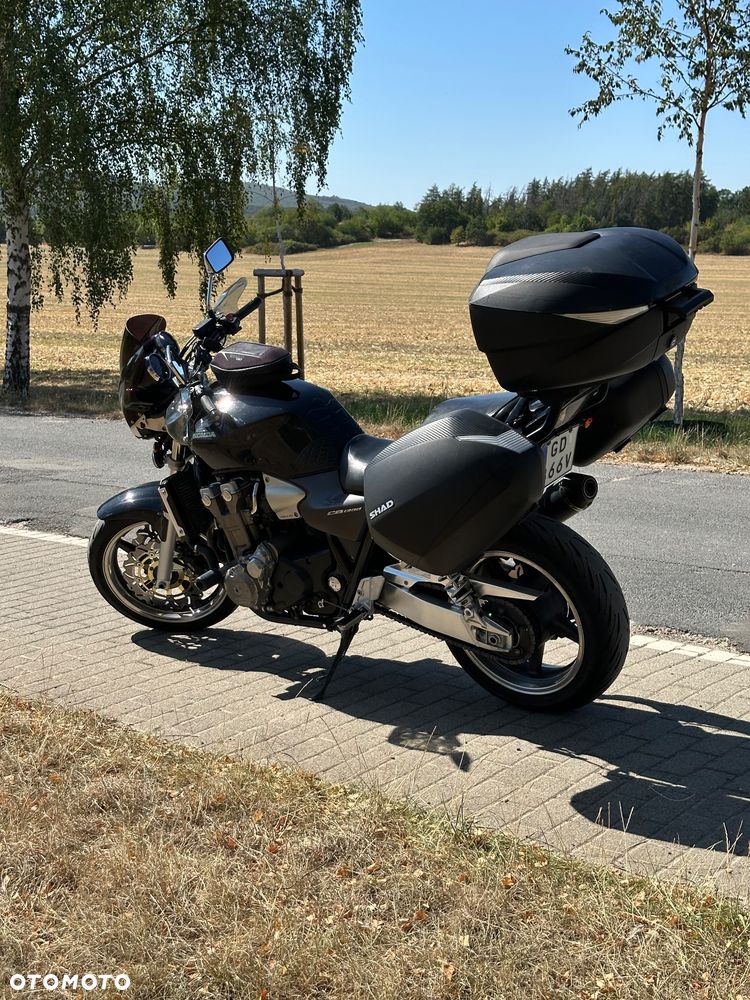 Honda CB - 4