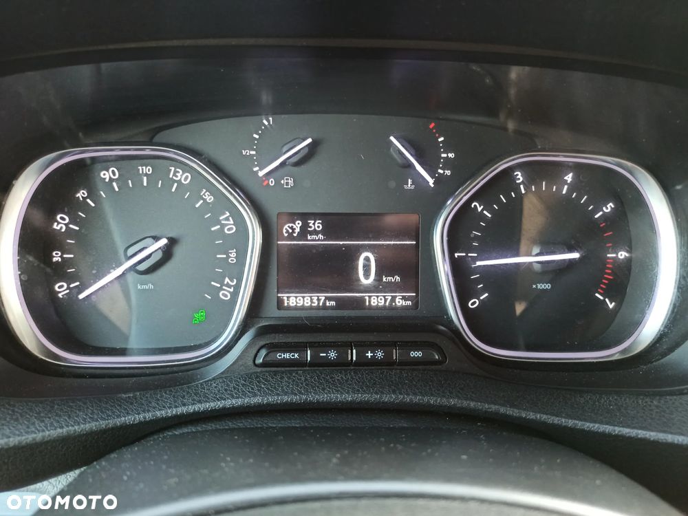 Opel VIVARO 2019R 2.0D 122KM 6 BIEGÓW LEDY 2XPDC GRZANE FOTELE TEMPOMAT WEBASTO MARTWE POLE KLIMATRONIC - 11