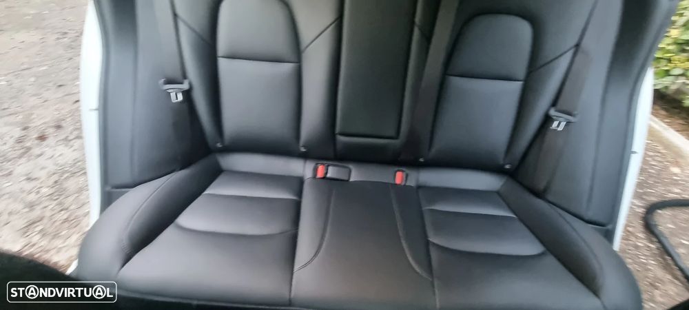 Tesla Model 3 Standard Range Plus RWD - 13