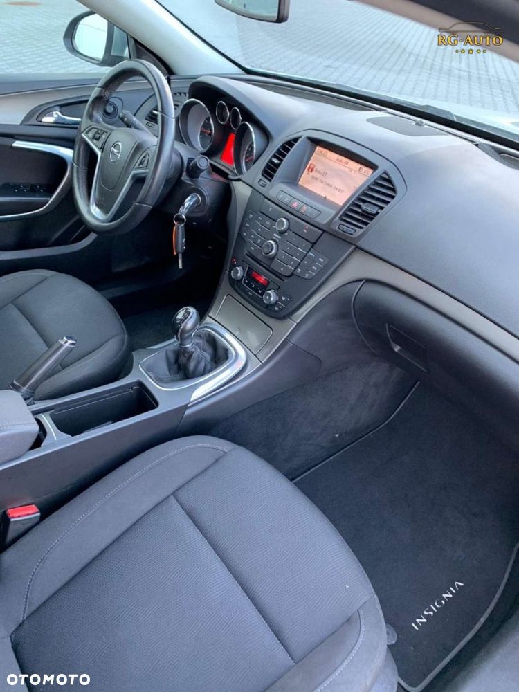 Opel Insignia - 28