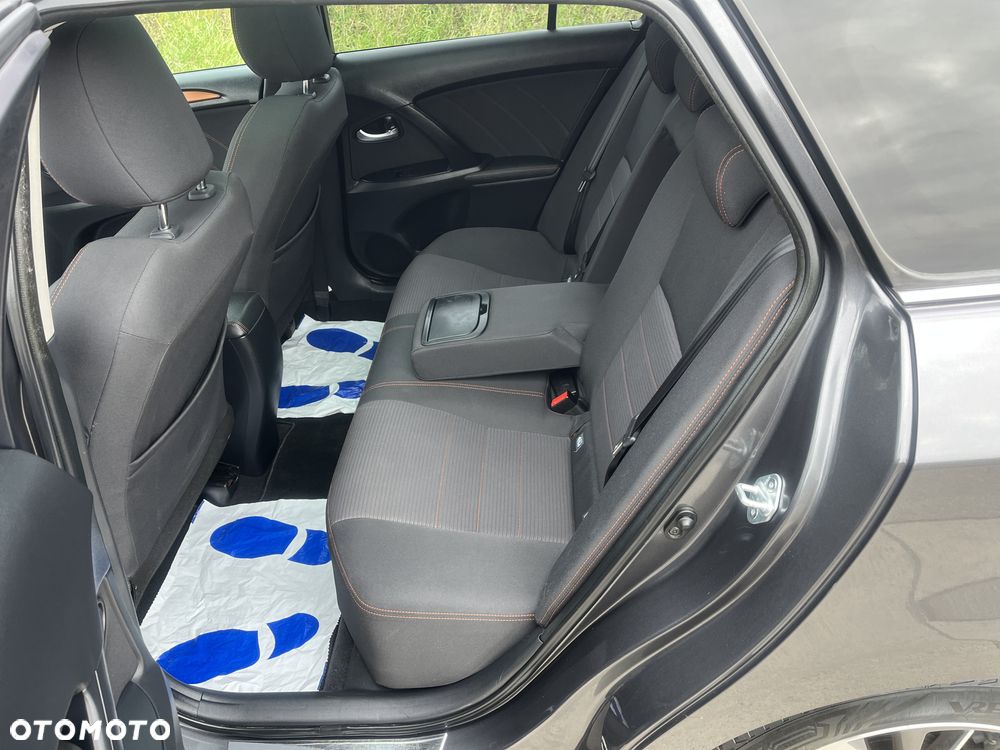 Toyota Avensis Touring Sports 1.6 D-4D Edition S+ - 7