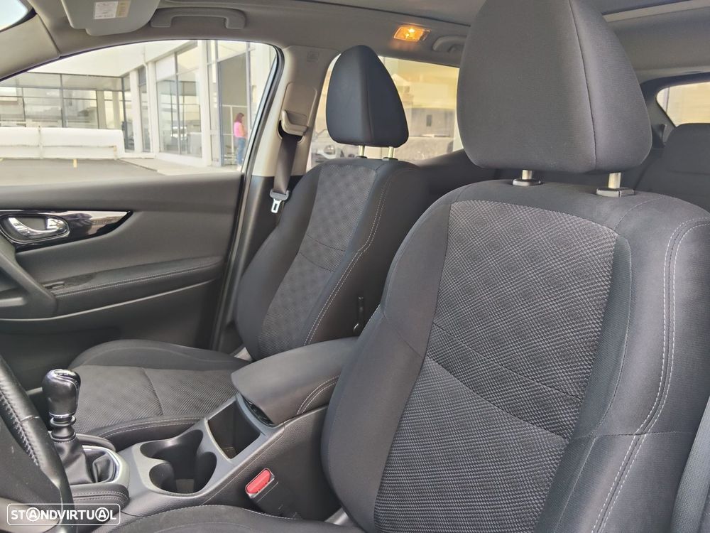 Nissan Qashqai 1.5 dCi N-Connecta 18 - 9