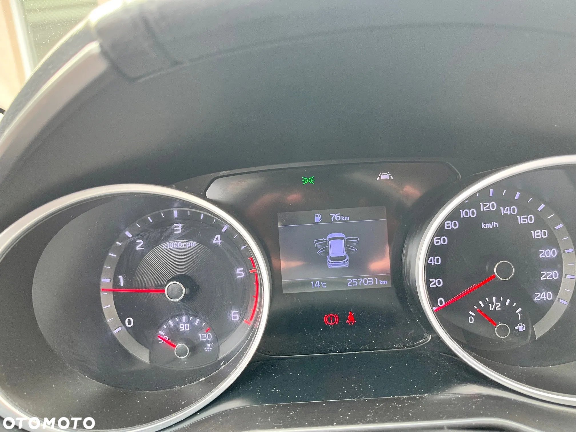 Kia Ceed 1.6 CRDi SCR L - 16