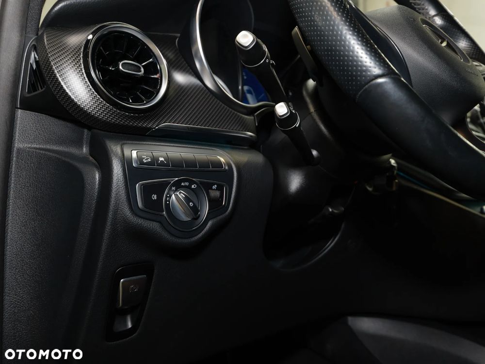 Mercedes-Benz Klasa V 300 d 4-Matic 9G-Tronic (d³ugi) - 37