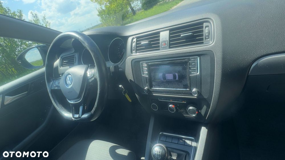 Volkswagen Jetta 1.2 TSI BMT Comfortline - 10