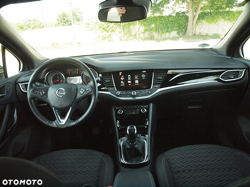 Opel Astra 1.4 Turbo Business - 15