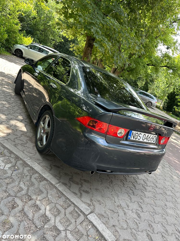 Honda Accord - 4