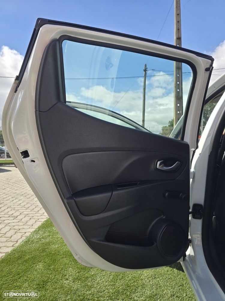 Renault Clio 1.5 dCi Zen — fotografia 8