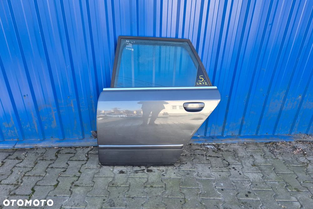 5. DRZWI TYŁ LEWY TYLNE LEWE AUDI A4 B6 KOMBI AVANT LX7Z - 1