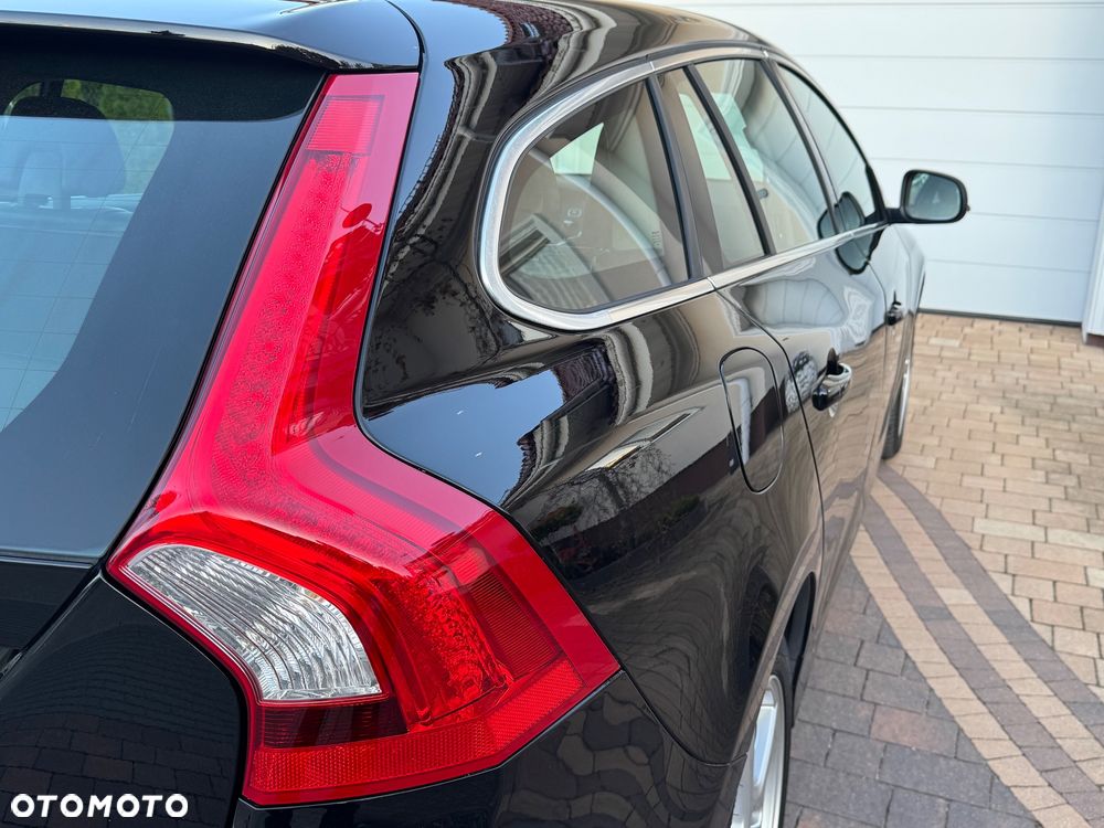 Volvo V60 - 16