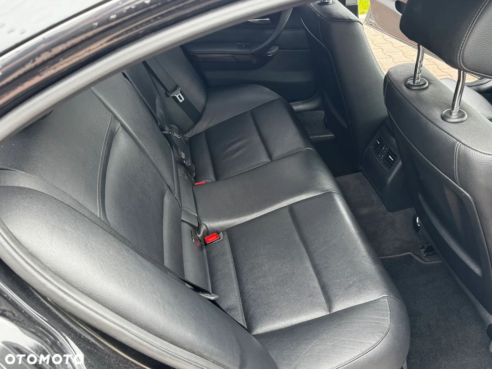 BMW Seria 3 335d - 13