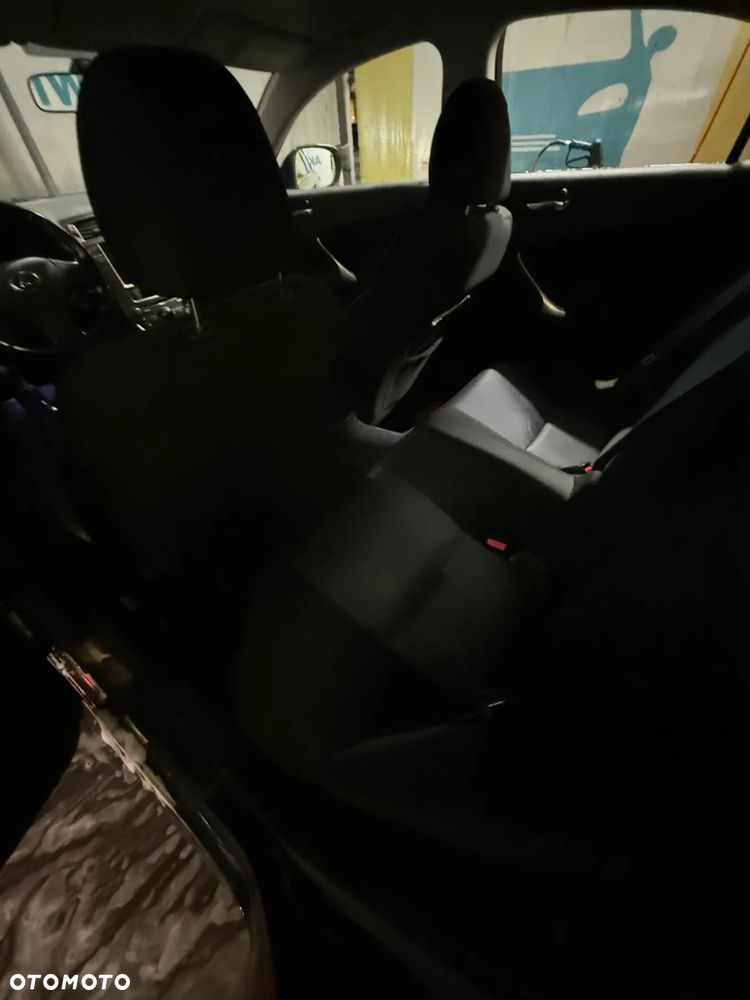 Lexus IS 220 D Elegance - 10