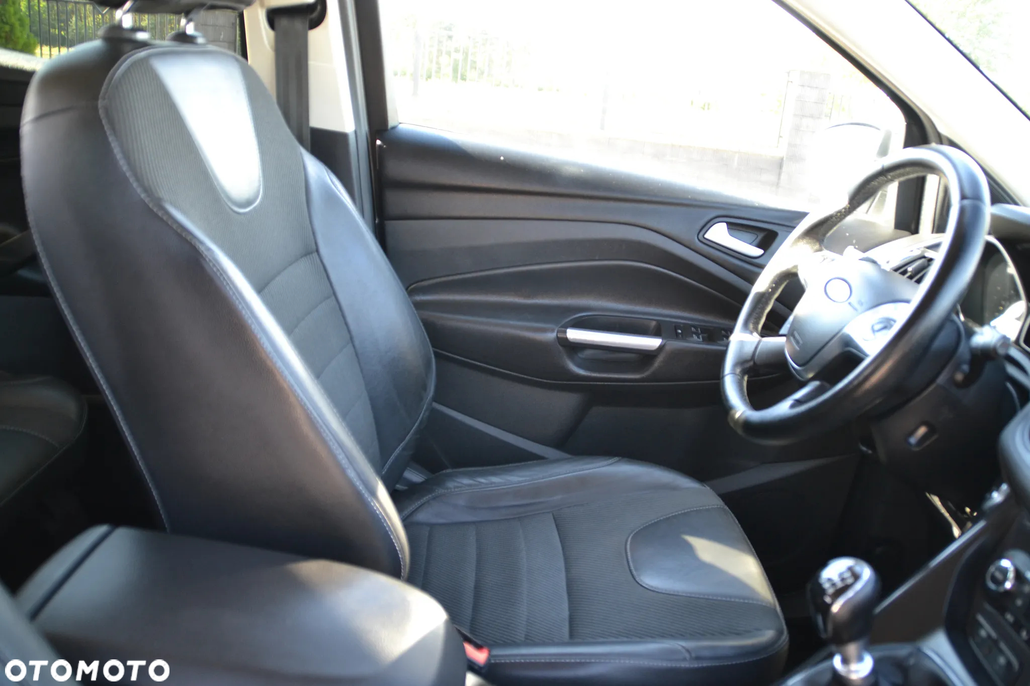Ford Kuga - 31