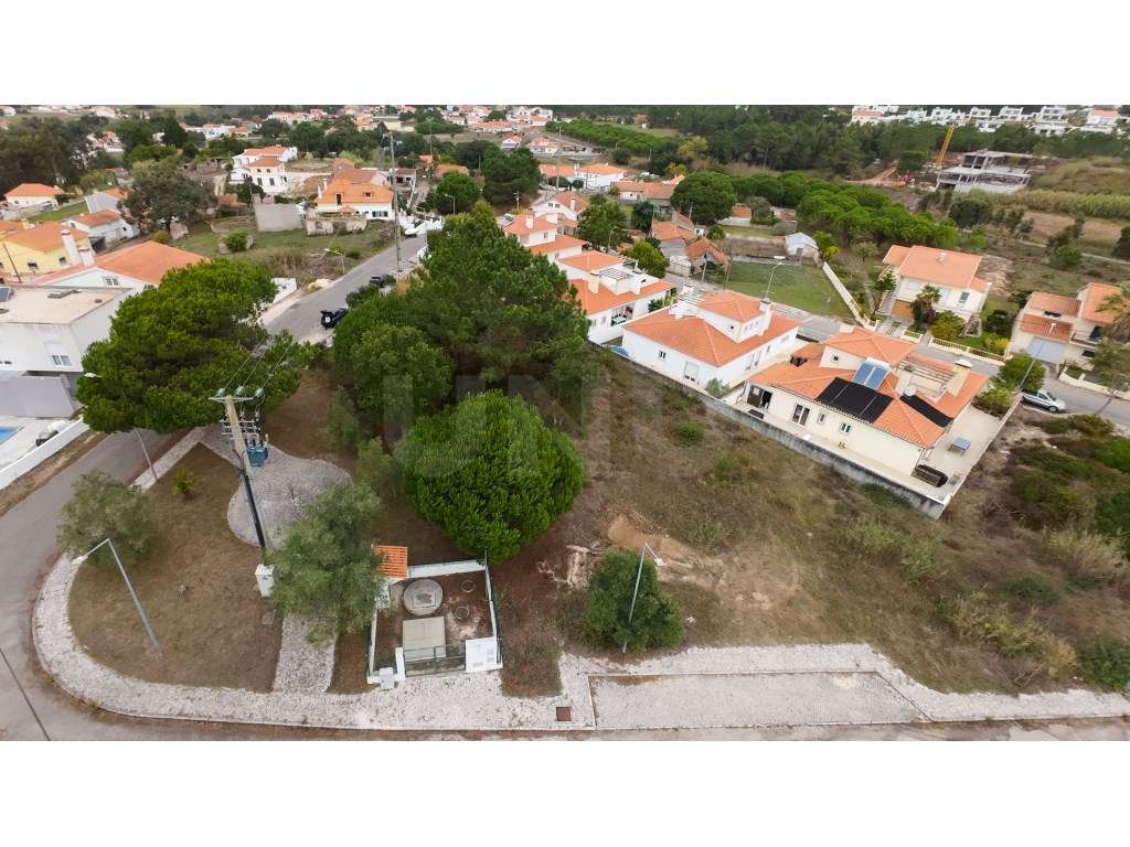 Moradia T3 Térrea a 5 minutos da praia, para venda, Caldas da Rainha - Grande imagem: 3/8