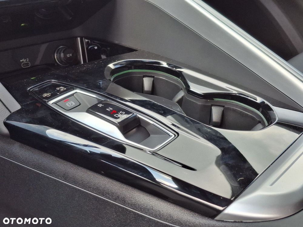 Audi Q5 Sportback - 36