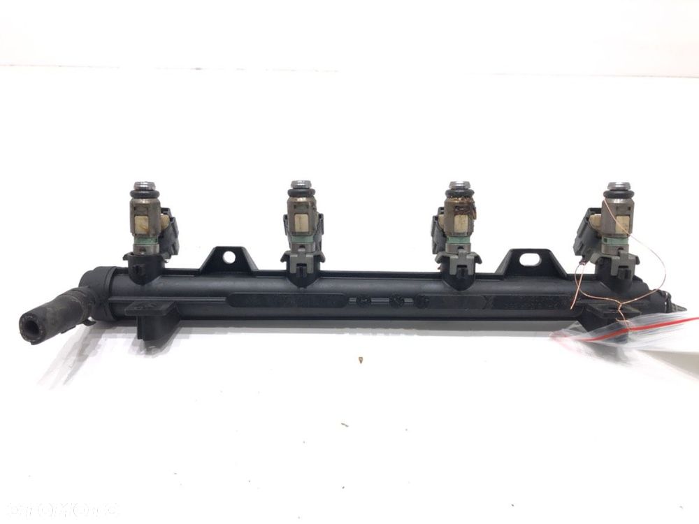 LISTWA WTRYSKOWA  VW GOLF V (1K1) 2003 - 2010 1.4 16V 55 kW [75 KM] benzyna 2003 - 2006 036133319BG - 2