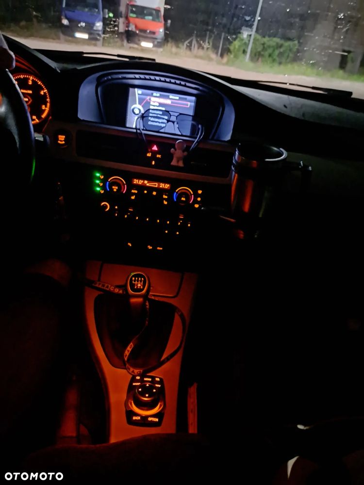 BMW Seria 3 320d xDrive - 22