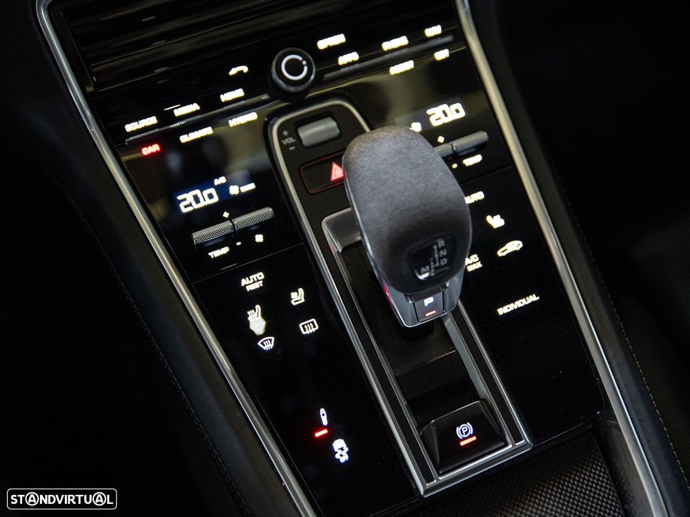 Porsche Panamera Sport Turismo Turbo S E-Hybrid - 10