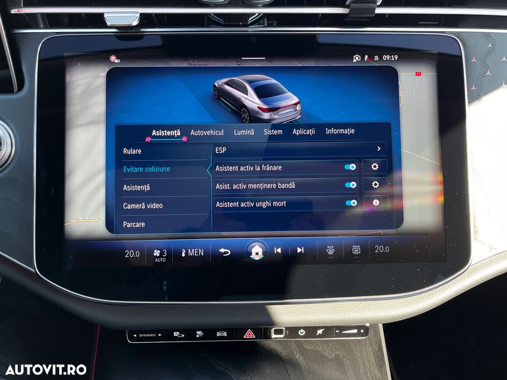 Mercedes-Benz E 400 4MATIC PHEV - 30