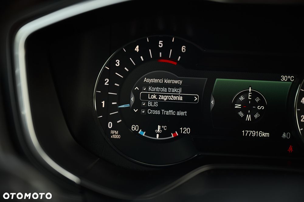 Ford Mondeo 2.0 EcoBlue ST-Line - 28