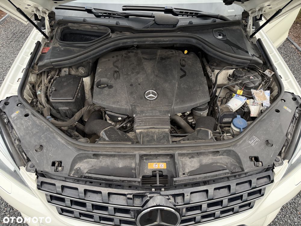 Mercedes-Benz ML - 32