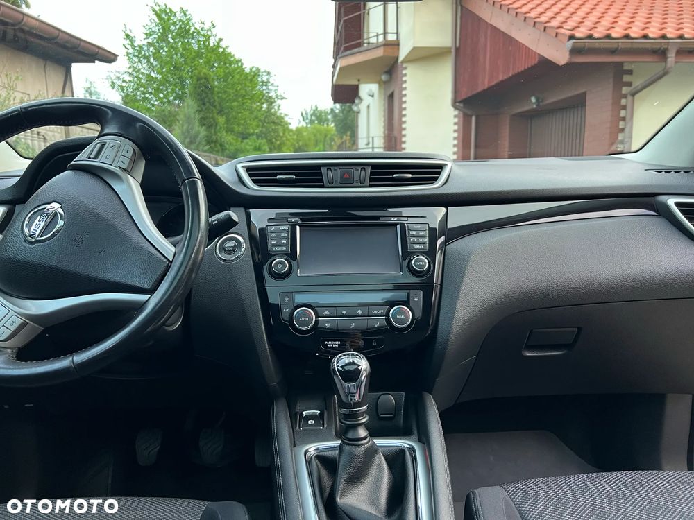 Nissan Qashqai 1.2 DIG-T N-Connecta EU6 - 12
