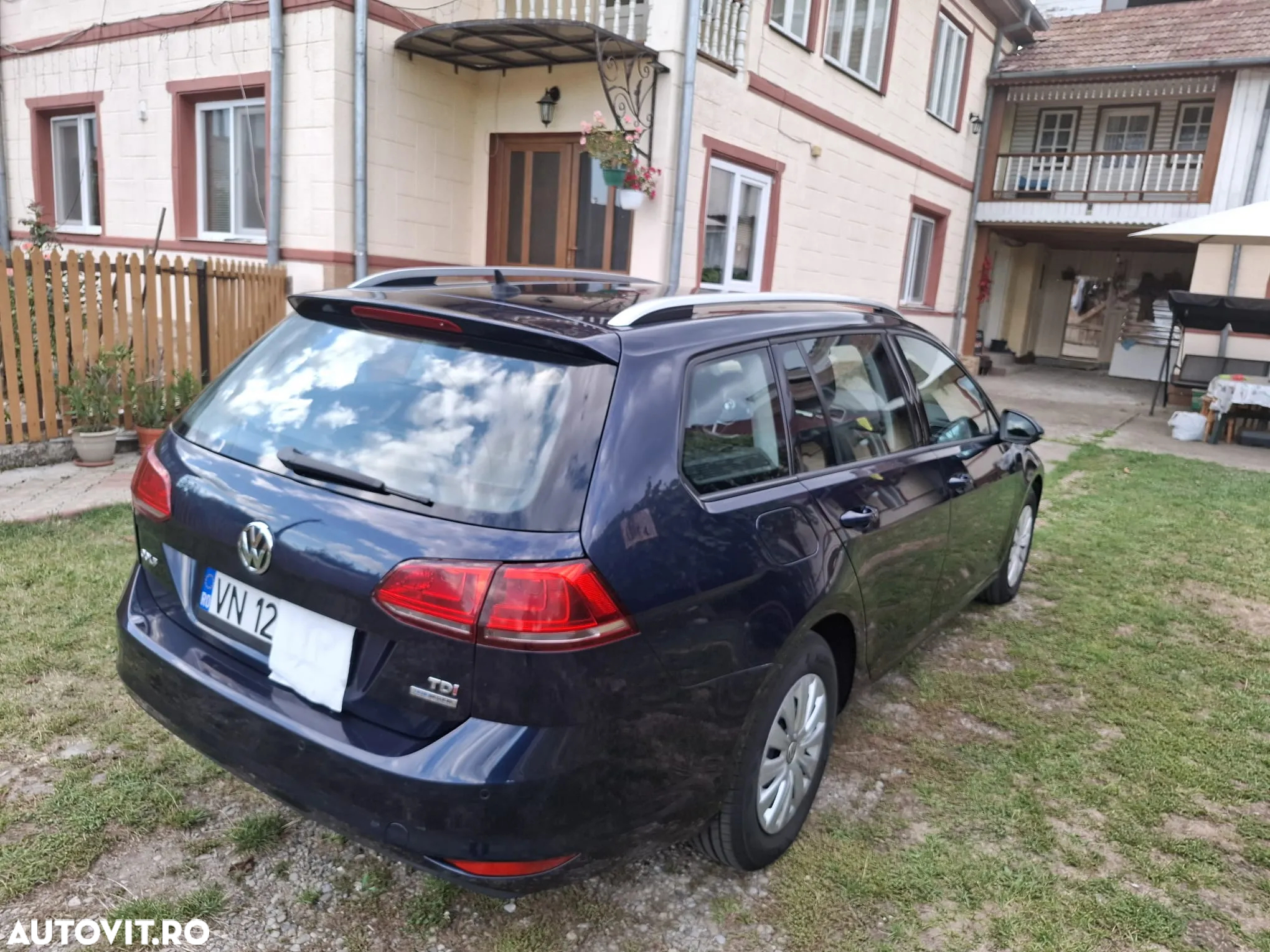 Volkswagen Golf 1.6 TDI BlueMotion Technology Comfortline - 3