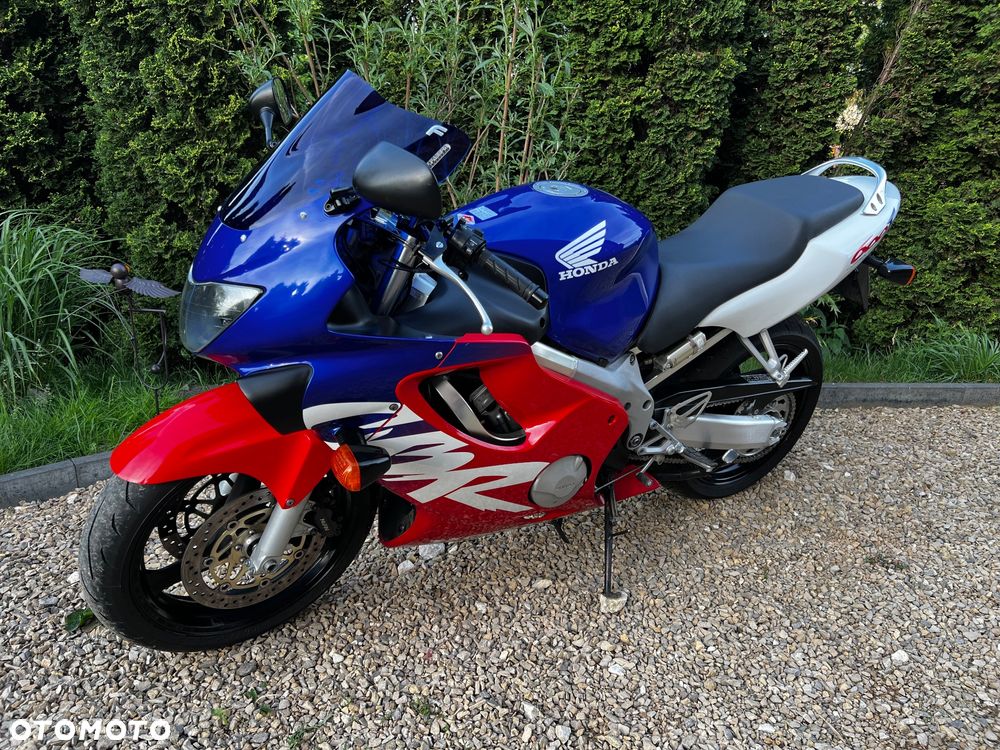 Honda CBR - 15