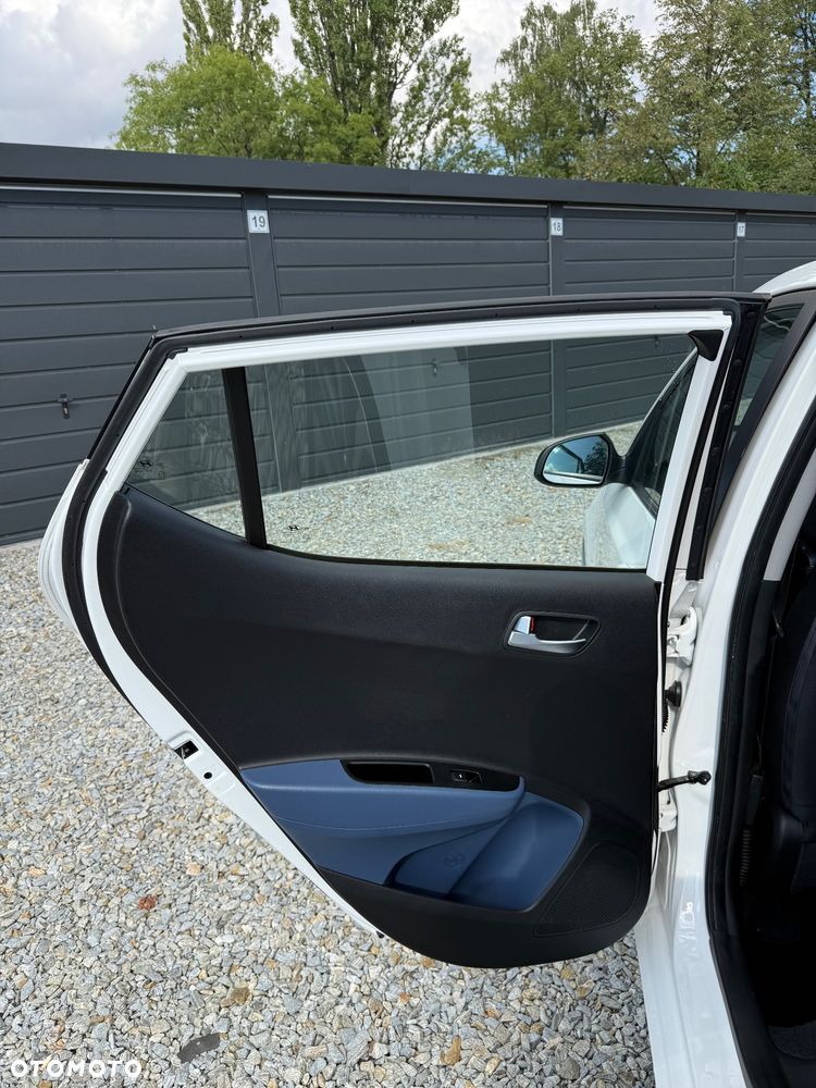 Hyundai i10 1.0 BlueDrive Go - 15
