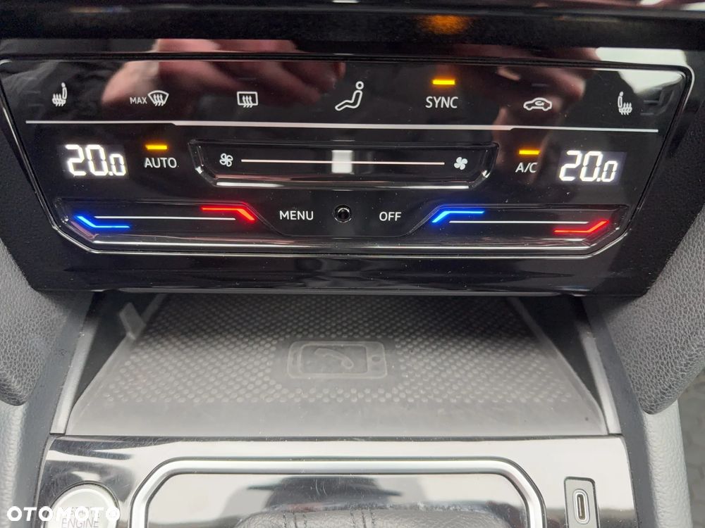 Volkswagen Passat 2.0 TSI Business DSG - 20