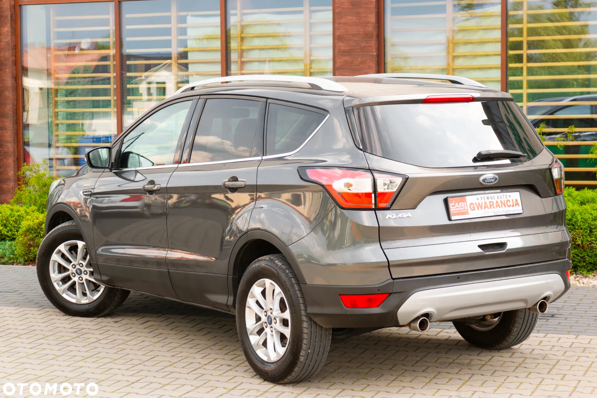 Ford Kuga 1.5 TDCi FWD Edition - 12